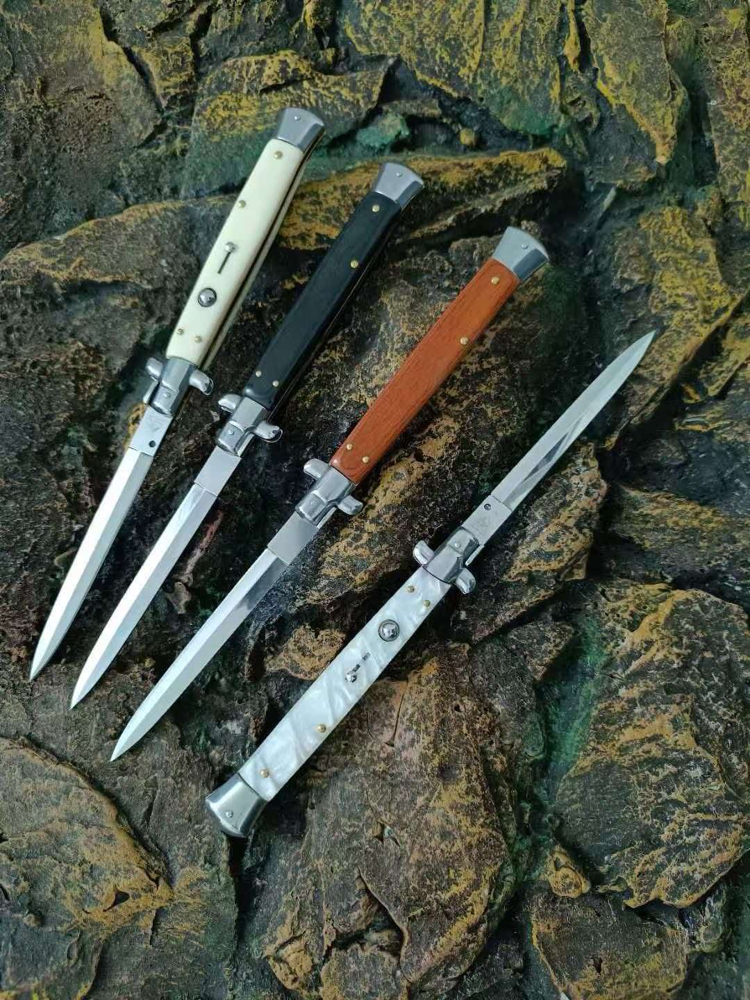 High strength and structural stability: 13-inch Italian Mafia Gambler's Side-Switch Knife