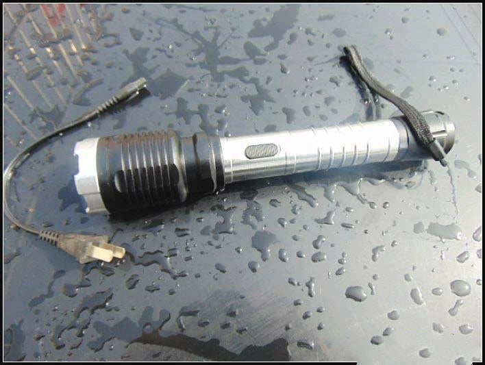 1315Multifunctional self-defense stun gun flashlight