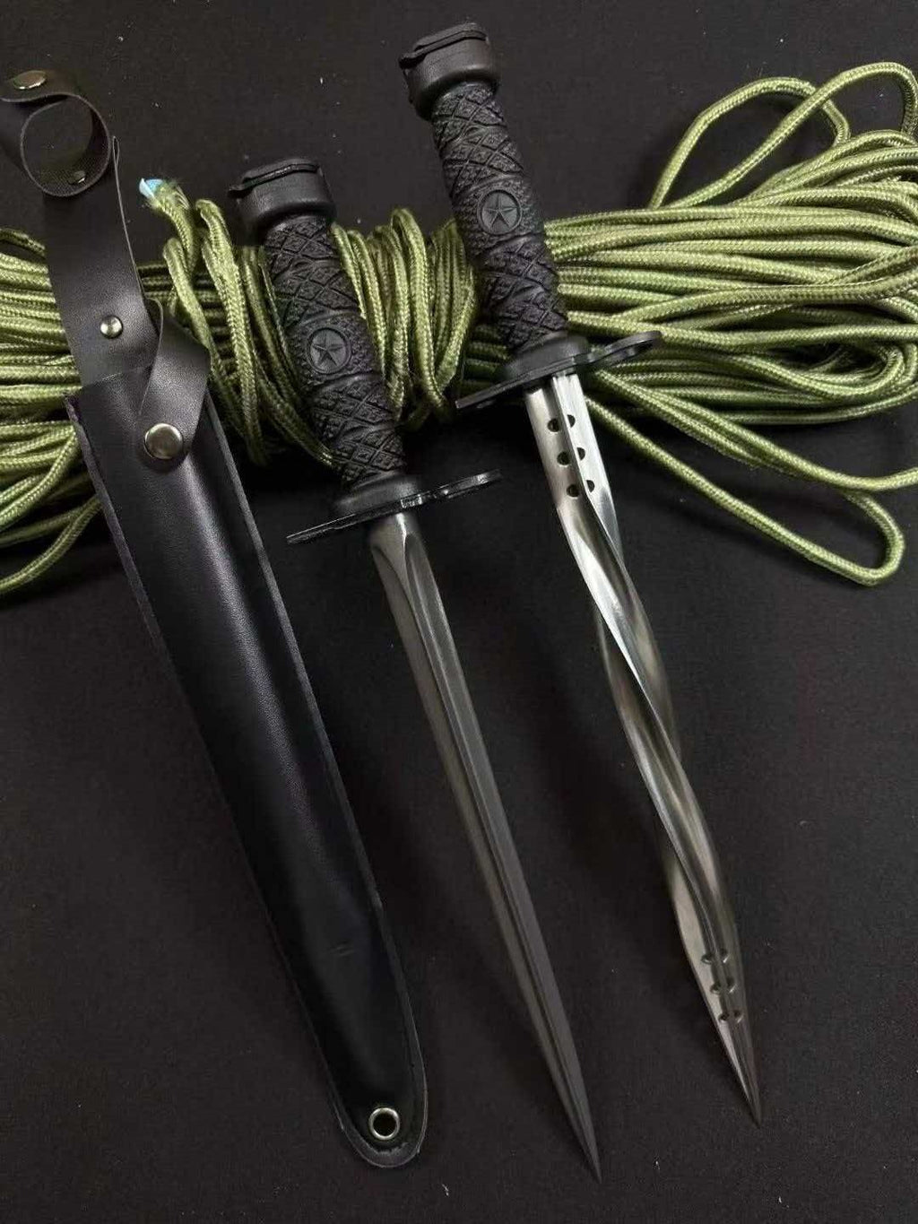 Hot-selling August 1st Spiral Triangular Bayonet and August 1st Quadriangular Bayonet (Leather Case)