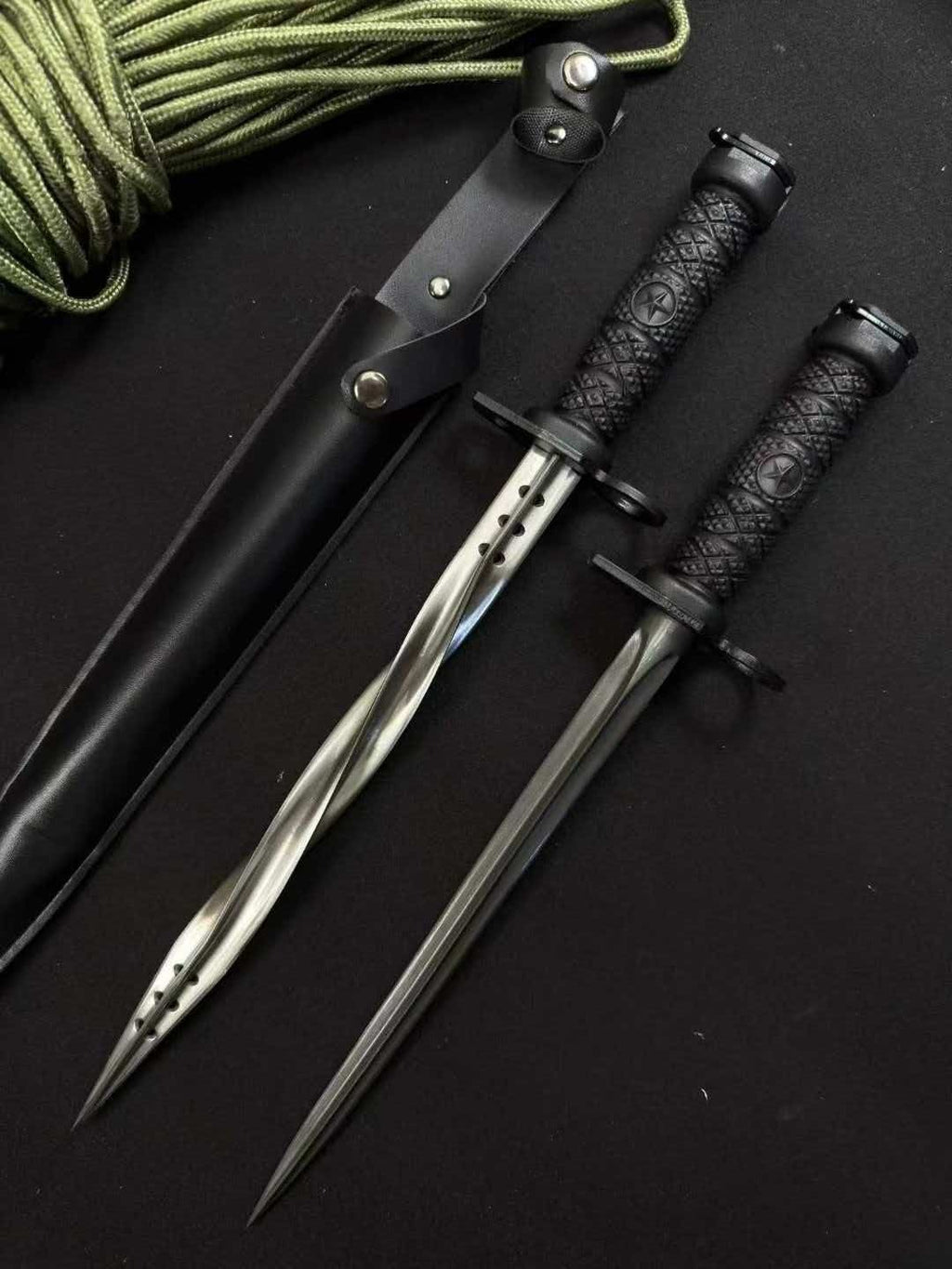 Hot-selling August 1st Spiral Triangular Bayonet and August 1st Quadriangular Bayonet (Leather Case)