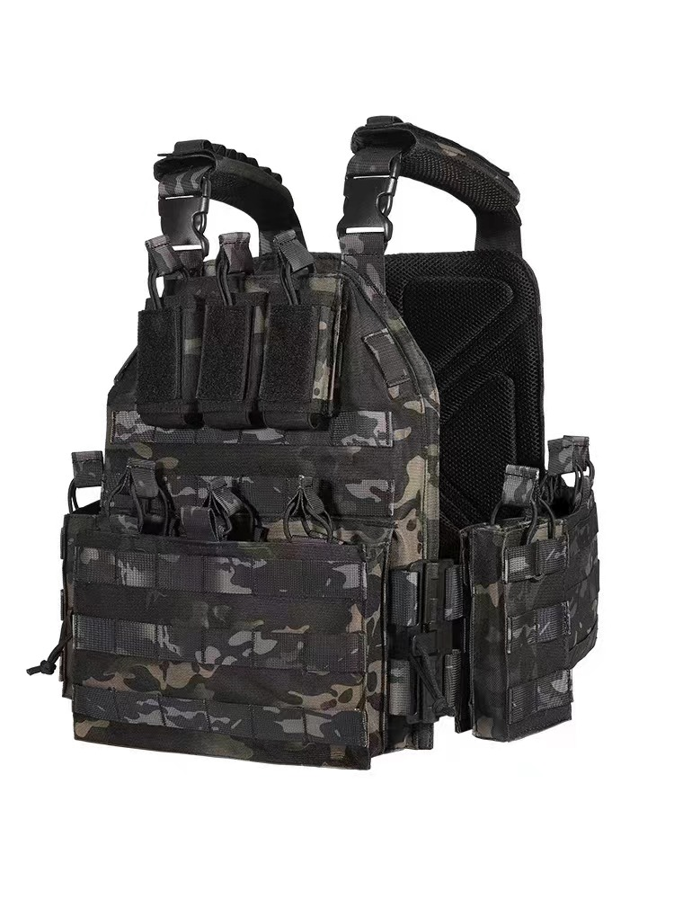 Xuan Kai Tactical Bulletproof Vest (US Level 4 Protection) can withstand firearms such as pistols, shotguns, submachine guns, and rifles (excluding armor-piercing rounds).