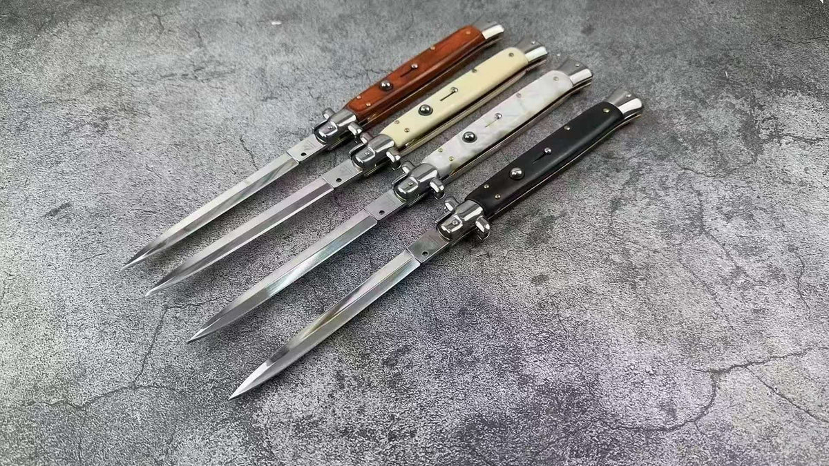High strength and structural stability: 13-inch Italian Mafia Gambler's Side-Switch Knife