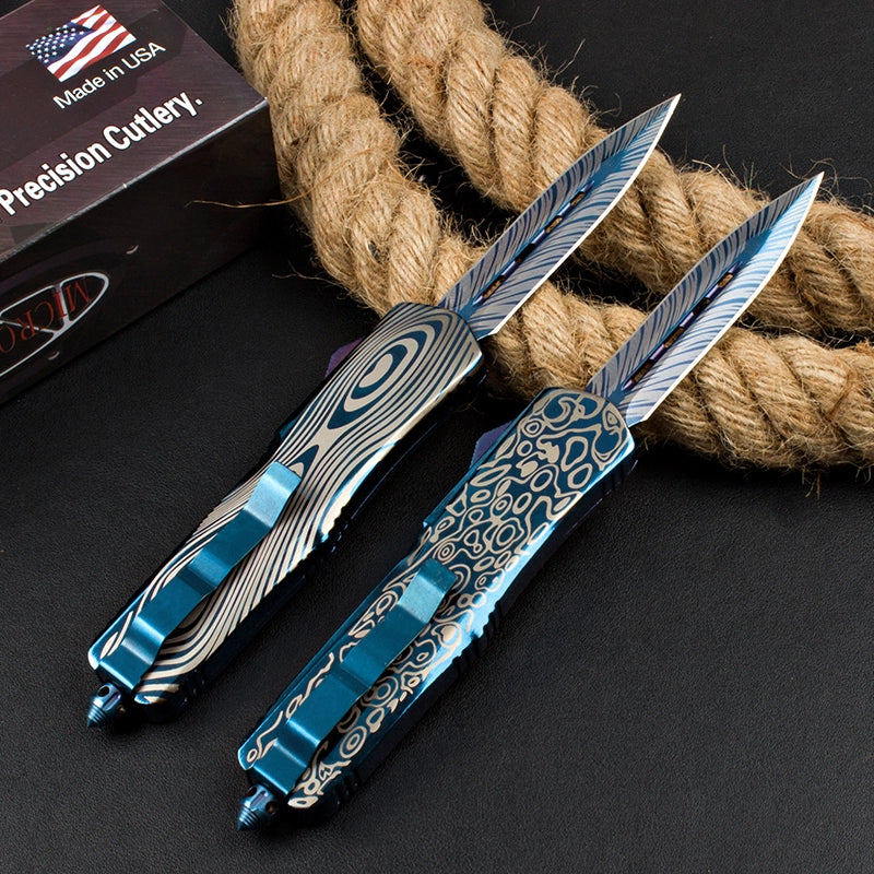 Blue Titanium Troodon jumps out directly