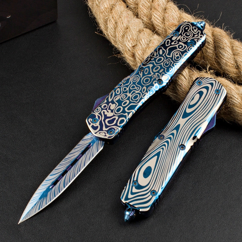 Blue Titanium Troodon jumps out directly