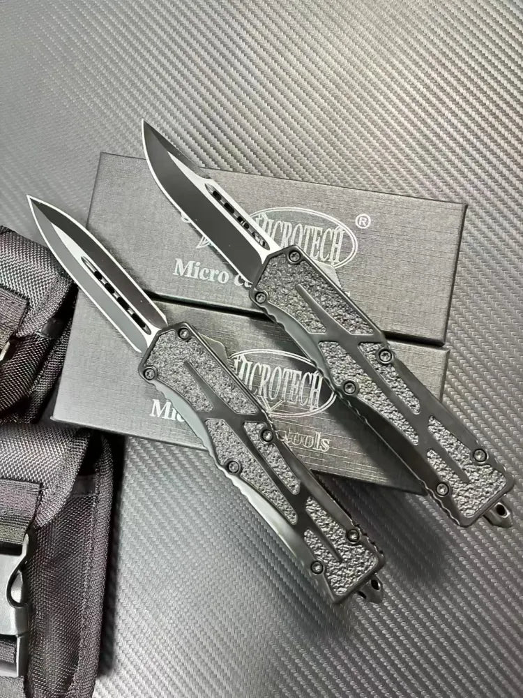 Microtech Navy Beetle straight out jump knife OTF