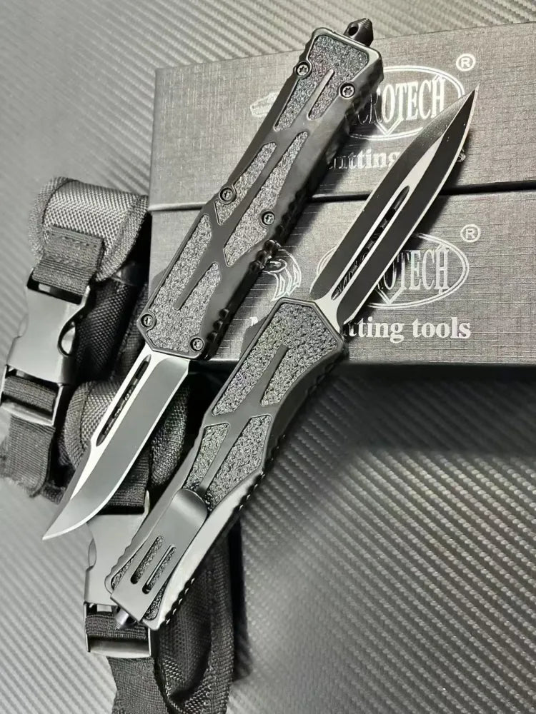 Microtech Navy Beetle straight out jump knife OTF