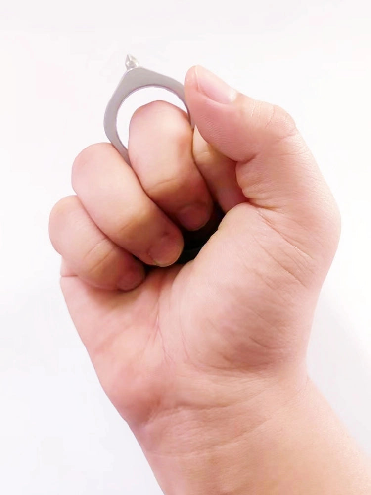 One-finger brass knuckles