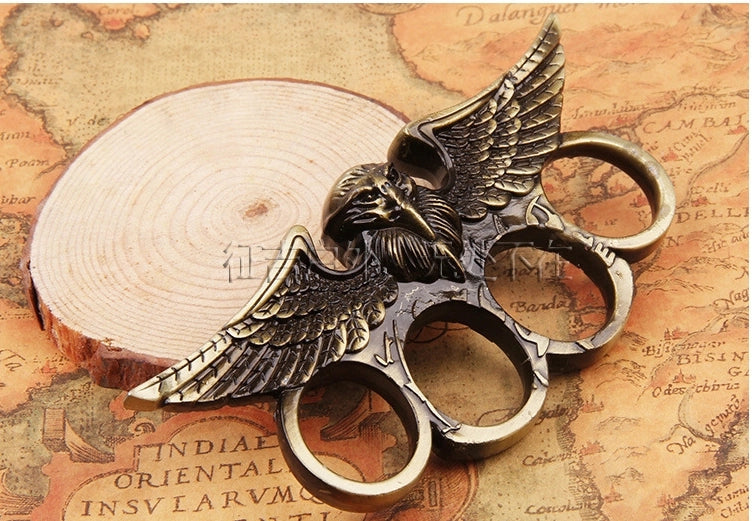Owl Knuckles