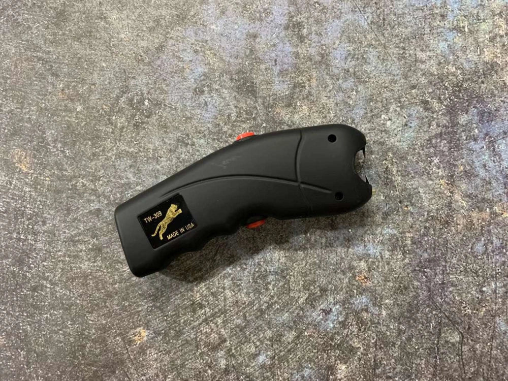 TW-309 Multi-function flashlight (stun)