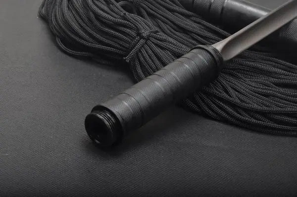 Three-section extension - black tube triangular