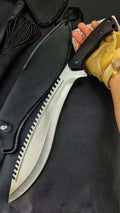 Honeycomb-patterned Kukri with serrated spine