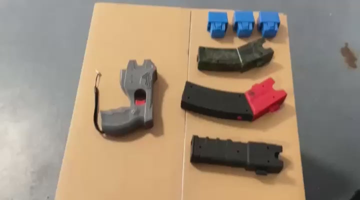 03 Taser gun